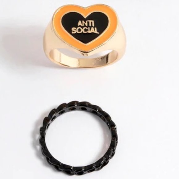 LOVISA 4pc GOTH ANTISOCIAL/CHAIN/CROSS/FLAME BLOOD RED CRYSTAL RING SET MIXED SZ - Picture 3 of 4